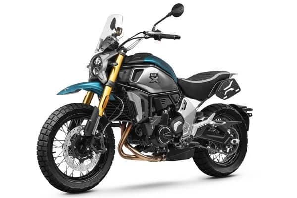 CFMOTO 700CL-X Adventure: potrivit pentru strada, dar inzestrat cu un autentic ADN off-road
