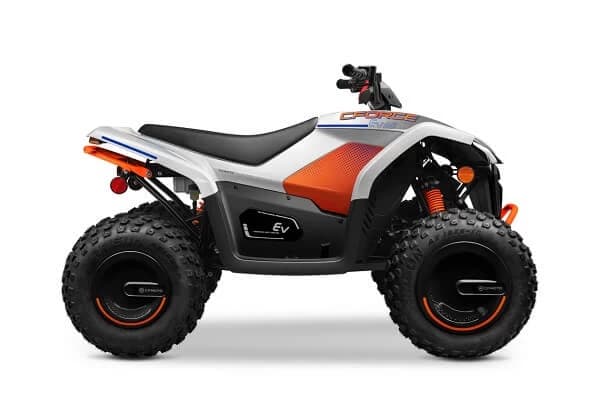 CFMOTO CFORCE EV110, un mini-ATV electric care imbina distractia cu siguranta