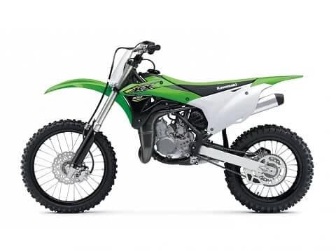 &Icirc;n ciuda staturii sale mai mici, motorul puternic de 99cc &icirc;n doi timpi din motocicleta KX100 o apropie de "bicicleta mare" a omologilor KX mai mari, păstr&acirc;nd &icirc;n același timp abilitatea sa de a ...