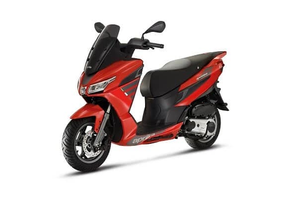 Descopera topul caracteristicilor care fac din Aprilia SXR 50 un scuter 50cc ideal pentru naveta zilnica prin oras.