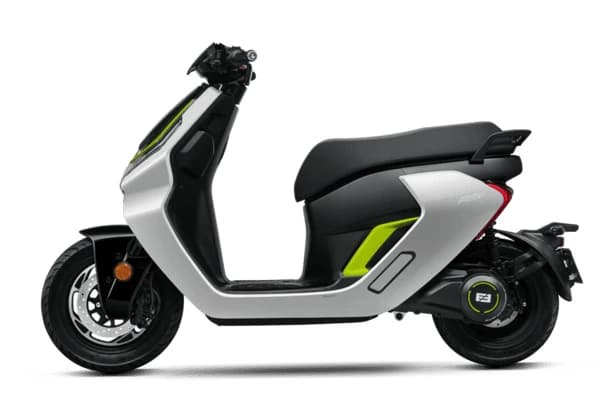Scuter electric ZEEHO AE6: energie avansata pentru orasul modern