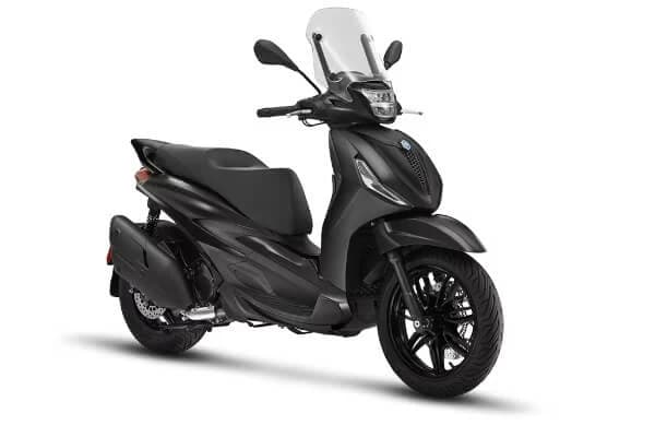 Piaggio introduce culoarea Deep Black pentru scuterele Beverly si MP3
