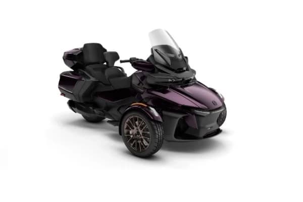 Aventura pe 3 roti continua: roadstere Can-Am 2026 Spyder, Canyon si Ryker – design fresh si tehnologie rafinata