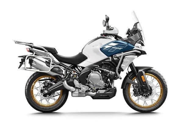 Special gandita pentru distante lungi on si off road, CFMOTO 700MT se ridica la exigentele riderilor pasionati de aventura.