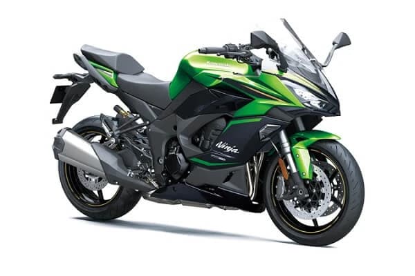2025 Kawasaki Ninja 1100SX SE ofera performanta Sport Touring imbatabila, alaturi de confort sporit pentru rider si un pasager.