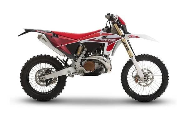 Gama de motociclete Fantic Enduro 2025 impresioneaza prin multiple update-uri, dar si printr-un design modern, atractiv.