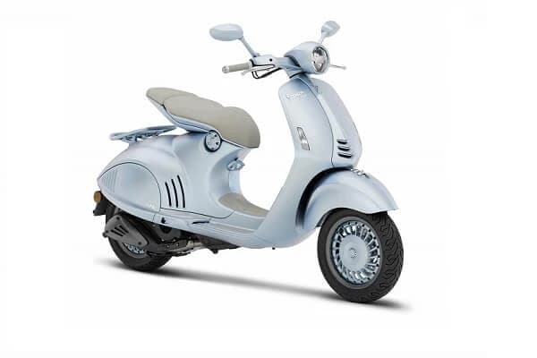 Vespa 946 Snake si Vespa Capsule Snake - un scuter de colectie si accesorii deosebite