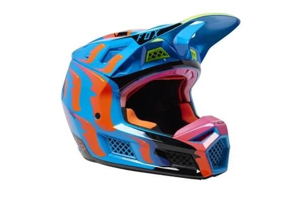 Castile motocross de la FOX ofera performanta si confort la nivel inalt