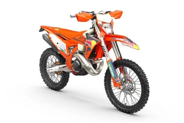 Gama 2025 KTM EXC CHAMPIONS EDITION este gandita sa ajunga in top!