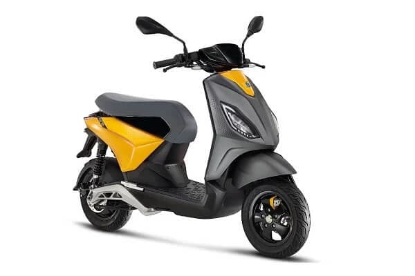 Piaggio 1 vine cu o noua versiune mai potenta, confortabila si cu baterie detasabila 