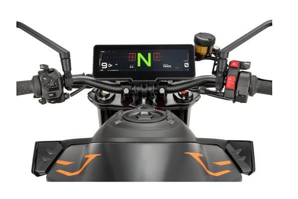 KTM prezinta noile display-uri TFT pentru motocicletele 2025