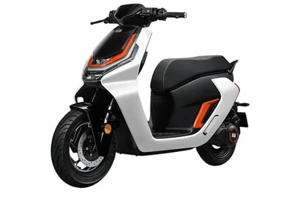 CCR permite posesorilor de permise categoria B sa conduca motociclete de 125 cc