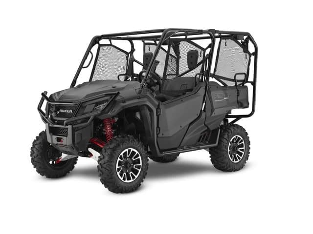 Honda a prezentat recent doua noi versiuni, editie limitata, ale popularelor modele de side-by-side model Pioneer, adica 2017 Honda Pioneer 1000 LE si 2017 Honda Pioneer 1000-5 LE, ambele care vin cu o mare nouta...