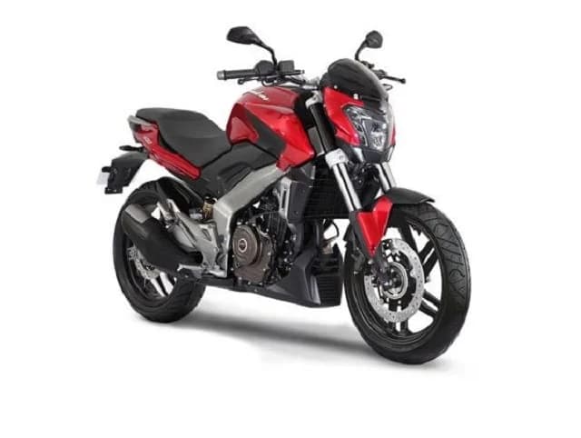 Unul dintre cele mai asteptate modele de motociclete produse in India, Bajaj Dominar 400, va fi lansat zilele viitoare, pe 15 decembrie si poate nu ar fi fost neaparat un subiect de stire pentru europeni sau americani...
