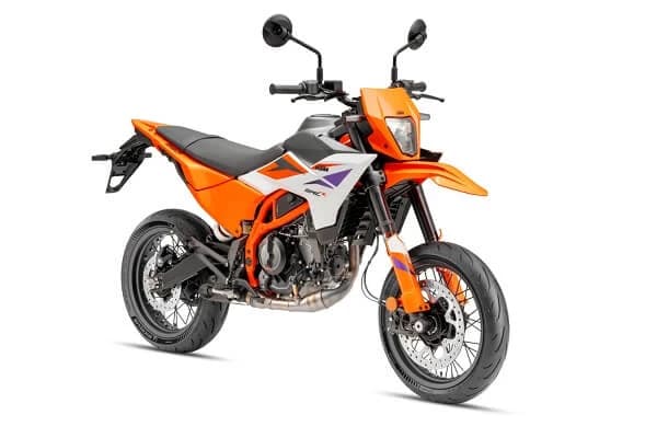 KTM a anuntat cand vor avea loc lansarile modelelor sale Street si Adventure