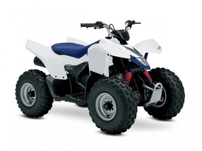 Noul ATV Suzuki QuadSport Z90 revine in anul 2015 cu un design sportiv,iar pentru tinerii rideri va fi o adevarata experienta de condus.
ATV-ul vine cu un rezervor de 6 litri,asigurandu-va drumuri cat mai distractiv...