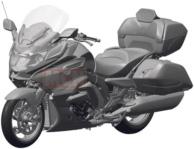 Intr-un efort de a face lumina, fara sa o faca pe de-a intregul, fix acum un an BMW a prezentat Concept 101, care si-a aratat gentile laterale si parbrizul tipic unui bagger. Intre timp, imaginile cu forma finala ne a...