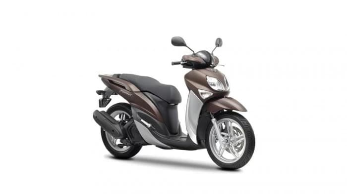 Scuterul 2015 Yamaha Xenter "must-have-ul" verii