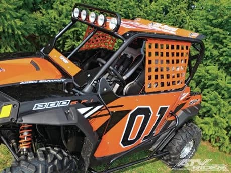 Cei care detin un side-by-side model Polaris RZR si vor sa schimbe, putin, aspectul vehiculului din dotare, pot sa apeleze la un accesoriu custom. Este vorba despre un model de cabina care poarta semnatura Affordable ...