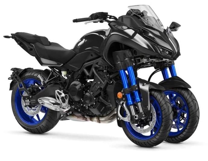 Specialistii Yamaha vin cu noi surprize: conceptul Yamaha MWT-9, înclinat, a fost transformat într-un model de producție. Salutam deci noul 2018 Yamaha Niken.
Faptul ca face parte din familia de mo...