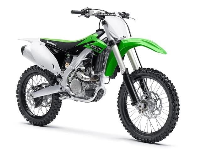 Cei de la Kawasaki au lansat noul model 2015,KX250F si sustin ca beneficiaza de noi modificari care ii imbunatatesc performantele, inlaturand o parte din problemele care erau prezente la modelul anterior.
Motorul d...