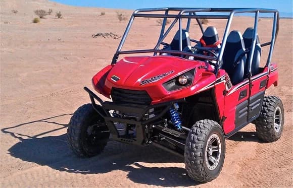 Modelul Kawasaki Teryx4 i-a inspirat pe cei de la Long Travel Industries sa puna pe piata un kit nou de suspensii, care permite o cursa mult mai lunga si, implicit, performante mult mai bune atunci cand vehiculul se a...