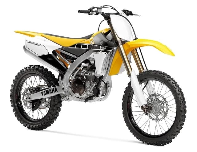 Motocross-ul are tendinta de-a se afla in fruntea listei modelelor lansate pentru urmatorul an, oferind cumparatorilor posibilitatea de-a achiztiona cel mai recent kit inainte de inceperea sezonului si iata ca si in c...