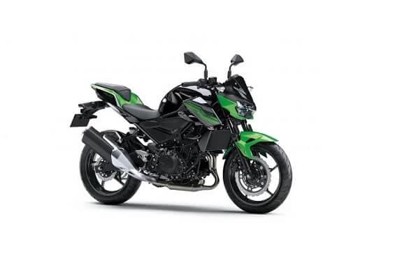 Motocicleta Kawasaki Z400 ABS 2020 ofera prin motorul de 399cc o performanta marita in comparatie cu modelele predecesoare: 33,4kW (cu 4,4kW mai mult decat Z300 2018) si favorizeaza un raspuns...