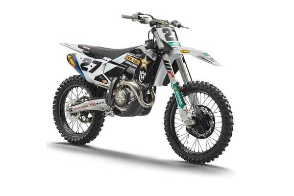 Husqvarna Motorcycles a anuntat lansarea noului model FC 450 Rockstar Edition. O motocicleta care continua sa evolueze, imbunatatita cu multiple componente testate in curse pentru a furniza pasionatilo...