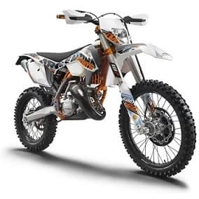 KTM 300EXC este unul din noile modele 2015 lansate de cei de la KTM si va ofera noi standarde in materie de agilitate si fiabilitate off-road.
Noul model 300 EXC 2015 vine echipat cu un sasiu ultra-manevrabil,curse...