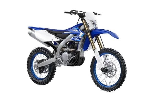 Modificarile aduse de constructorul Yamaha lineup-ului sau de motociclete 2020 nu sunt majore. Trebuie spus si ca din sezonul 2020 lipsesc modelele in stil retro XSR, ceea ce i-ar putea nemultumi pe fanii motoarelor c...