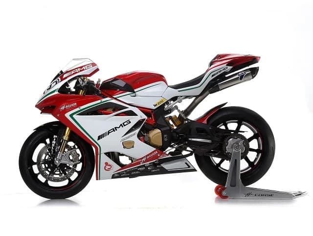 La sfarsitul lunii trecute si inceputul acesteia, s-a vorbit mult despre imaginea teaser a italienilor de la MV Agusta, asociata cu casa de design Zagato, anuntand lansarea unui nou produs pe data de 4 septembrie. Ima...