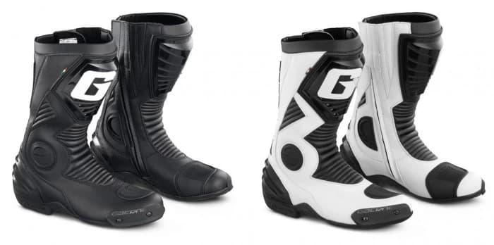 Gaerne nu-i lasa de izbeliste pe riderii sportivi si le face o propunere pentru sezonul urmator. Cizmele G.EVOLUTION FIVE sunt ideale pentru a intra pe pista si a te simti in siguranta.
Confectionate din materiale re...
