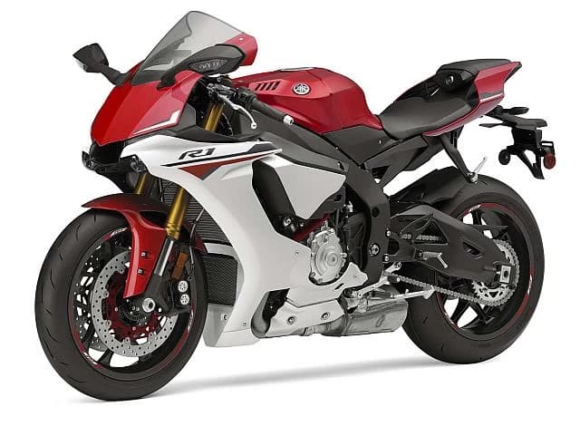 In prezent,la salonul EICMA Milano sunt prezentate cele mai noi motociclete si accesorii ale celor mai mari producatori din lume.
Printre acestia se afla si cei de la Yamaha,care au venit cu modele noi de motociclete...