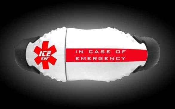 De cele mai multe ori, in cazul unui accident sau a aparitiei unei probleme de sanatate, datele despre istoricul medical al persoanei respective sunt vitale. Ice-Key este o bratara din silicon prevazuta cu port USB ca...