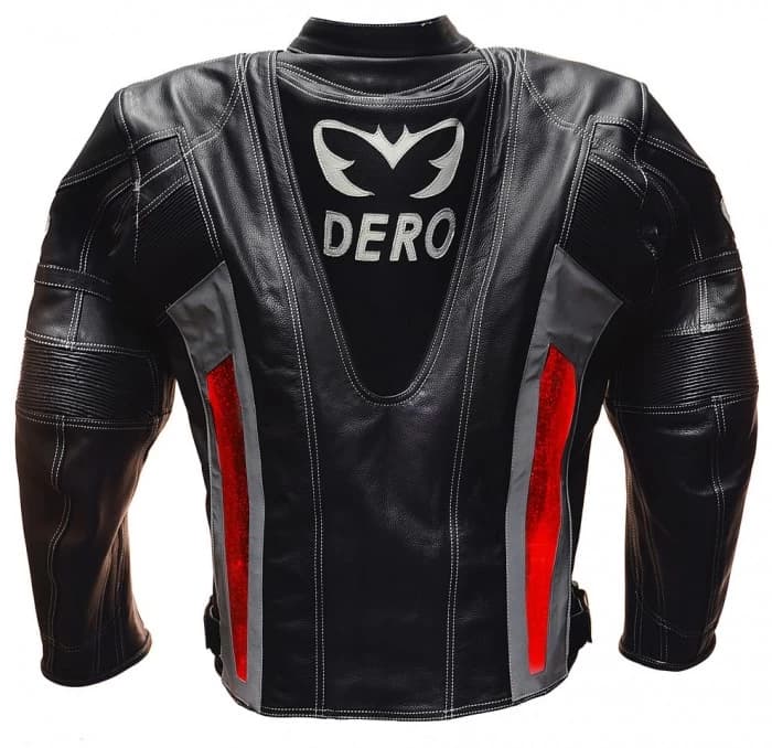 Orice motociclist isi doreste protectie atunci cand ruleaza in trafic. DERO Lightning este o jacheta moto care permite pilotilor sa „fie vazuti”, asigurand o buna vizibilitate pe timp de noapte.
Jacheta f...