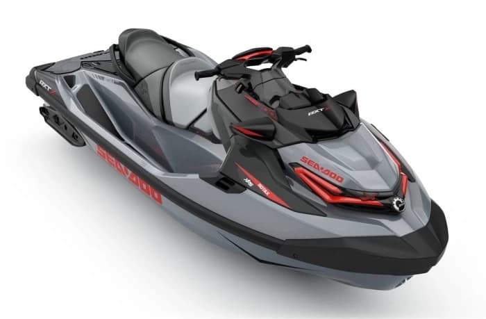 In cadrul unui eveniment realizat pentru presa, Sea-Doo a prezentat ultimele caracteristici adaugate skijet-urilor sale pentru 2018. Este vorba, in primul rand despre conceptul de “living room onboard” pen...