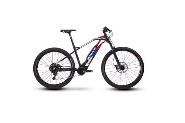 Iti prezentam motivele pentru care merita sa iti iei bicicleta electrica Fantic XF2 Integra! Bicicleta electrica Fantic XF2 INTEGRA are toate sansele sa-ti devina partenera de nedespartit daca esti un fan convins al c...