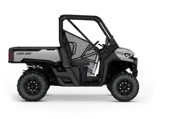 Constructorul canadian Can-Am a adaugat lineup-ului 2020 Defender HD10 / 2020 Traxter HD10 inca doua versiuni de side-by-side-uri cu pronuntat caracter utilitar, modelele PRO si Limited. Inainte de a intra in det...