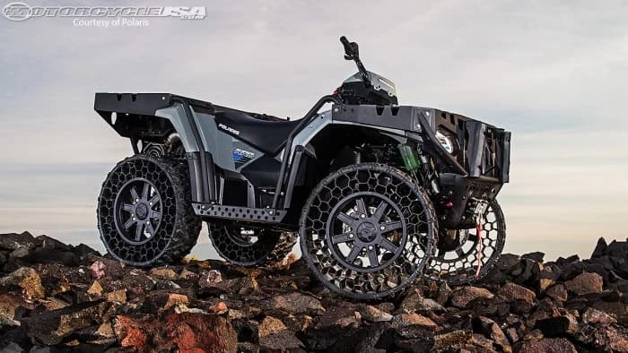 
Constructorul american iese mereu in evidenta cu cate un produs inovator, cum ar fi modelele sale de ATV-uri Polaris. Compania a semnat, anul trecut, un contract cu AUSA (organizatie non profit care susti...