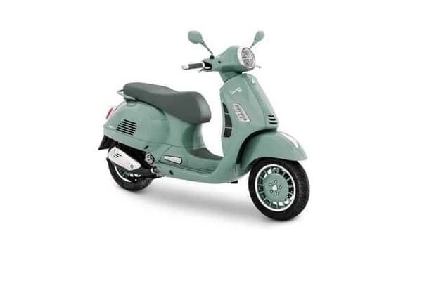 Vespa sarbatoreste 80 de ani de libertate pe doua roti – editie speciala si mare petrecere la Roma in 2026