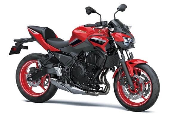 La cincizeci de ani dupa aparitia primului model Z, Kawasaki a anuntat lansarea a nu mai putin de cinci modele Z50 aniversare. Avandu-l ca stra-strabunic pe modelul iconic 1972 Super Four Z1, cele cinci editii special...