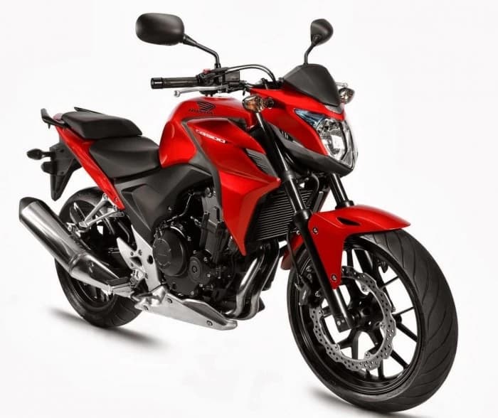 Honda CB500F este o motocicleta “naked” moderna care ofera un compromis perfect intre performante sportive si confort. Honda CB500F este propulsata de un motor de 471cc, racit cu lichid, parallel-twin cu s...